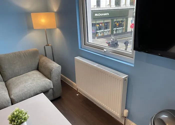 Luxurious Restful Studio Flat, Less Than 30 Mins From Centre!