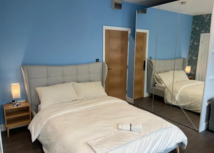 Luxurious Restful Studio Flat, Less Than 30 Mins From Centre!