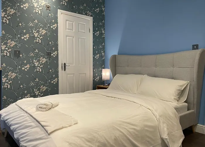Luxurious Restful Studio Flat, Less Than 30 Mins From Centre!