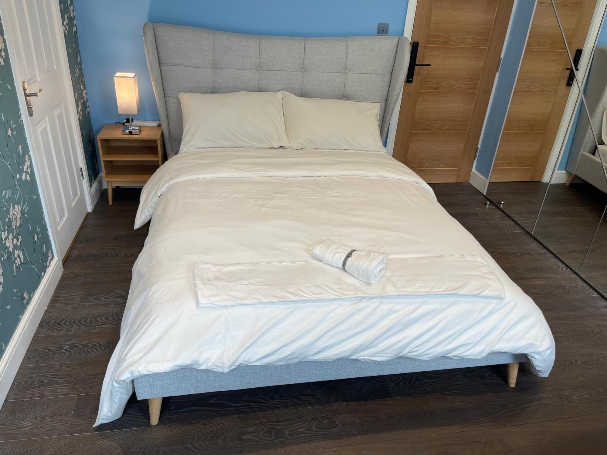 Luxurious Restful Flat, Less Than 30 Mins From Centre! * London